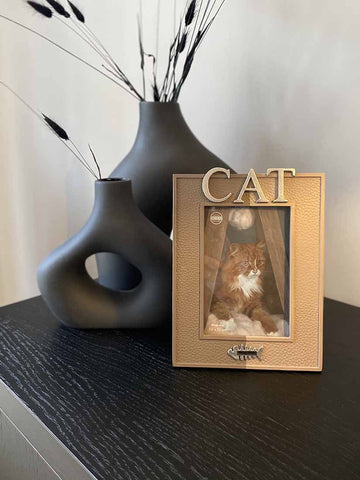 Fotolijst staand ‘CAT‘ kat taupe/zilver